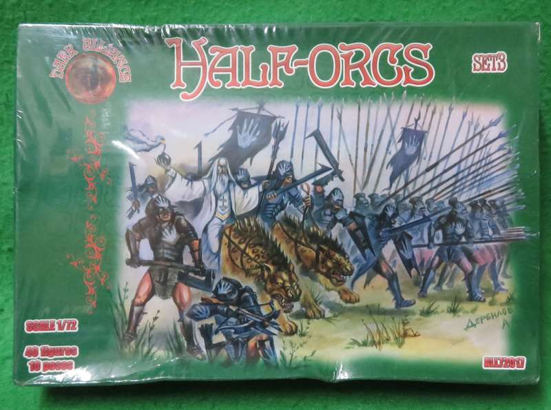 ** Half-Orcs**40 Figures & 10 poses**Scale 1/72**Box sealed**