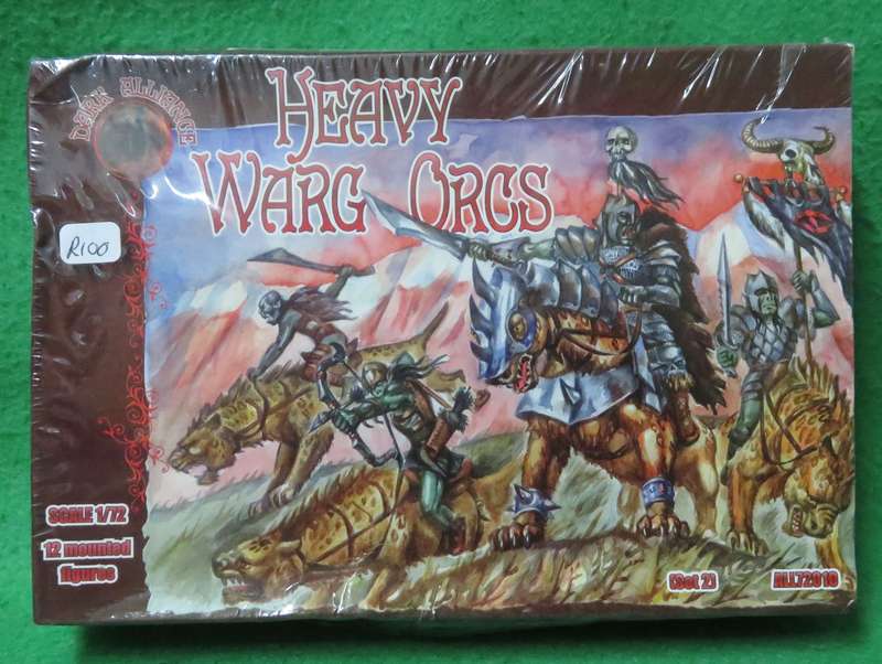 **Heavy Warg Orcs**12 mounted figures**Scale 1/72**Box sealed**