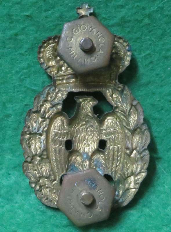 WWII Italian Royal Airforce Cap Badge Vintage