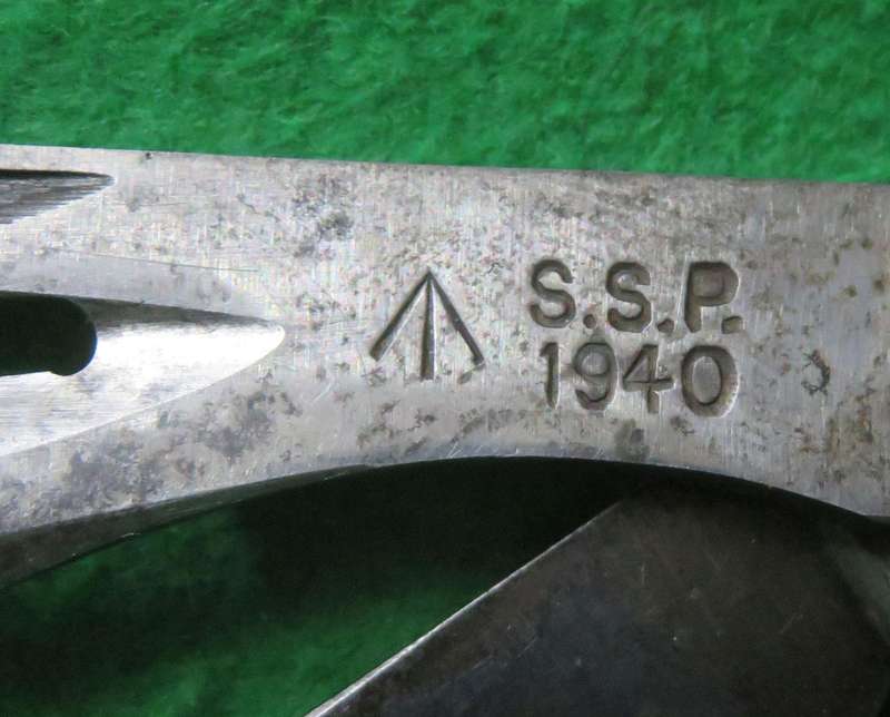 **WWII**S.S.P. 1940 - British Issue Pocket Knife**British Army & Navy**