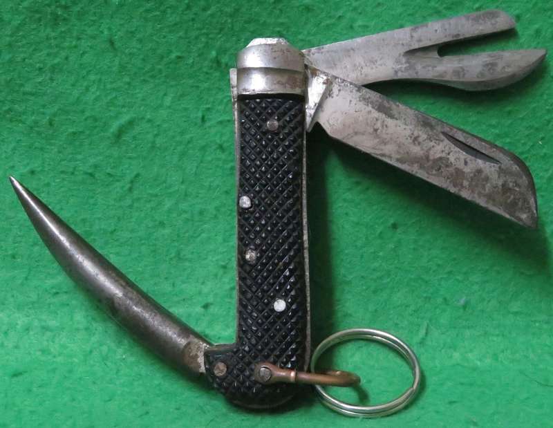 **WWII**S.S.P. 1940 - British Issue Pocket Knife**British Army & Navy**
