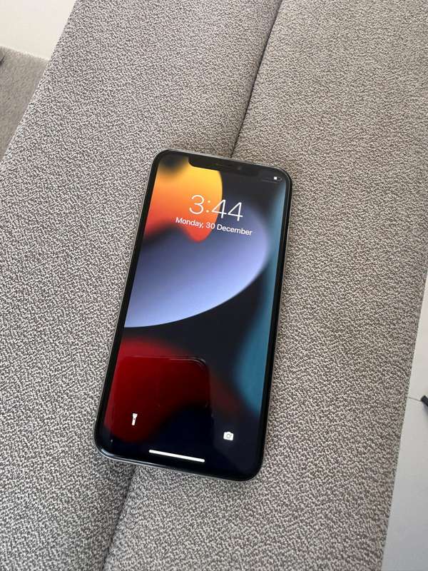 iPhone X 64GB White