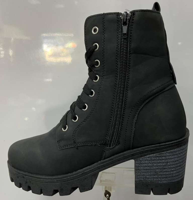 Black Chunky Block Heel Boots
