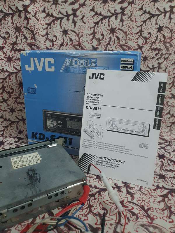 Old Car Radio & Philips Phone, Charger