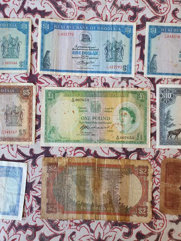 Vintage Rhodesian Money Bank Notes 9x
