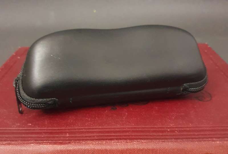 Vogue Sun Glasses Case