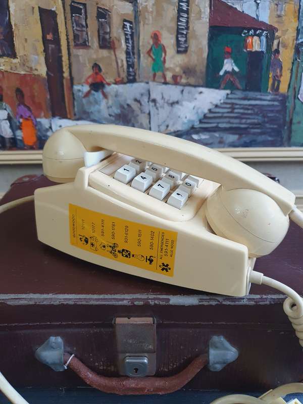 Vintage Telephone ( Untested )