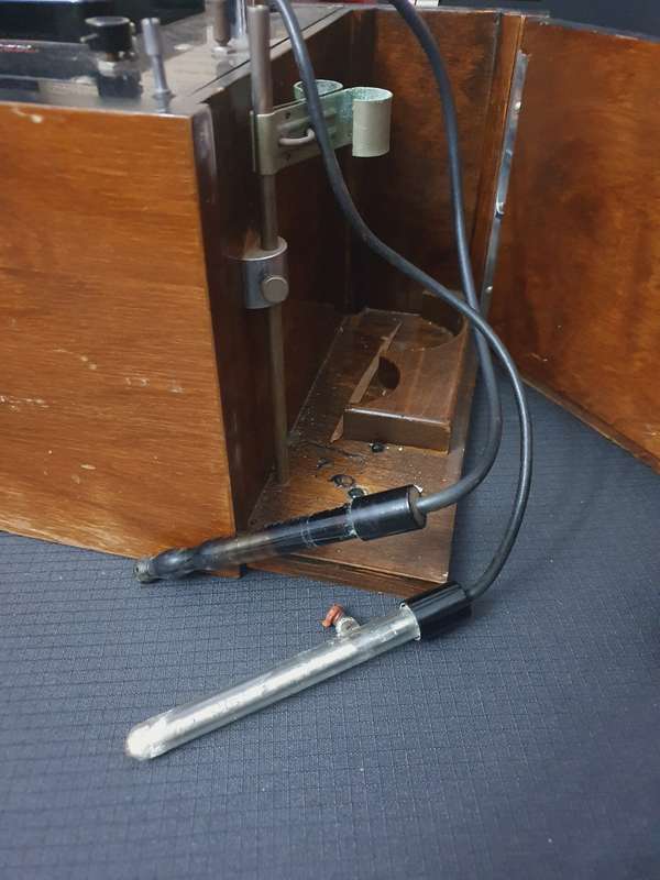 Vintage Beckman Glass Electrode pH Meter in Wooden Box  Made in Canada