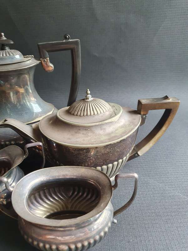 Vintage Silverplated EPNS Coffee & Tea Pots, Milk Jugs, Sugar Bowls & Jug Set