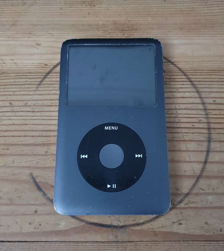 Apple iPod ( Untested )