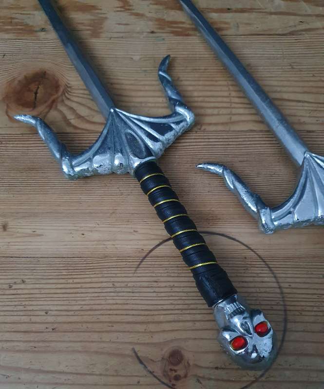 Chrome Skull Stainless Sai Karate Practice Martial Arts Display Blades