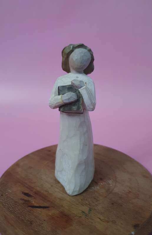 Willow Tree Susan Lordi 1999 Angel of Learning Figurine