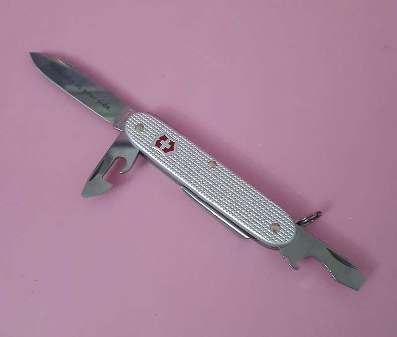 VICTORINOX The Original Swiss Army Knife in Box