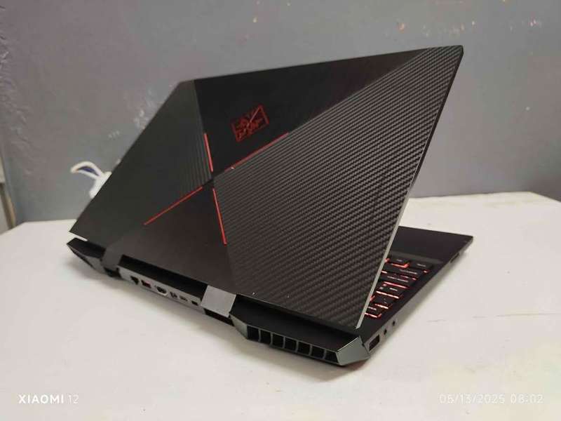 OMEN by HP X Gaming 15-dc0xxx-Intel Core i7-8750- 16GB Ram | 256GB SSD + 1TB HDD GTX 1070 (8GB GPU)