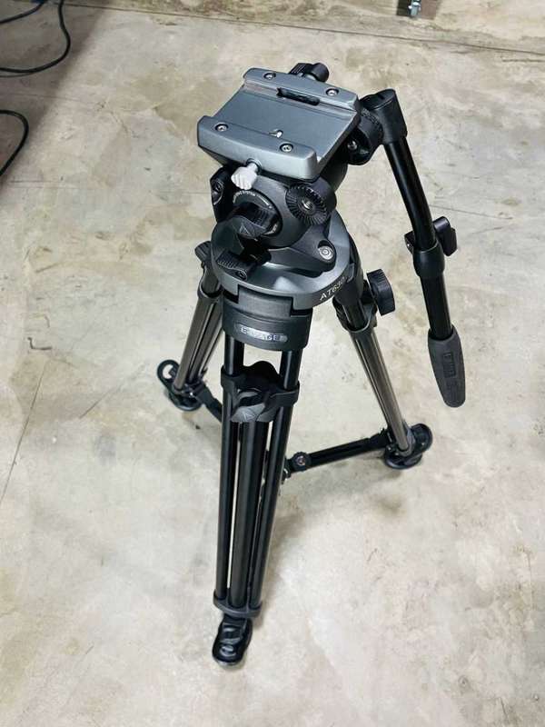 E-IMAGE Professional Heavy-Duty Tripod Stand Kit EK630