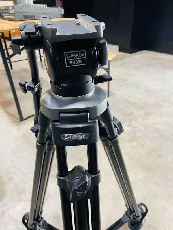 E-IMAGE Professional Heavy-Duty Tripod Stand Kit EK630