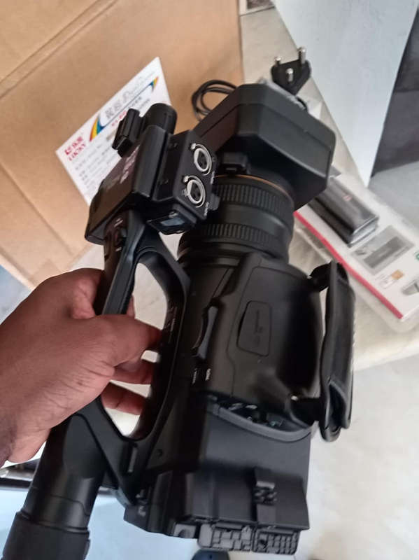 Sony Z5E Camcorder