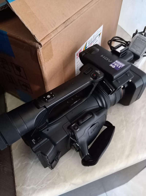 Sony Z5E Camcorder