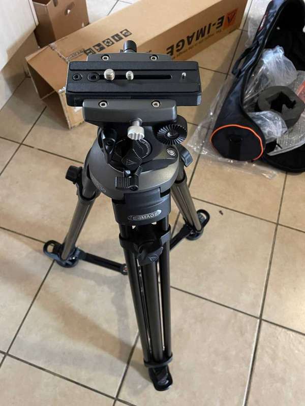 E-IMAGE Professional Heavy-Duty Tripod Stand Kit EK630