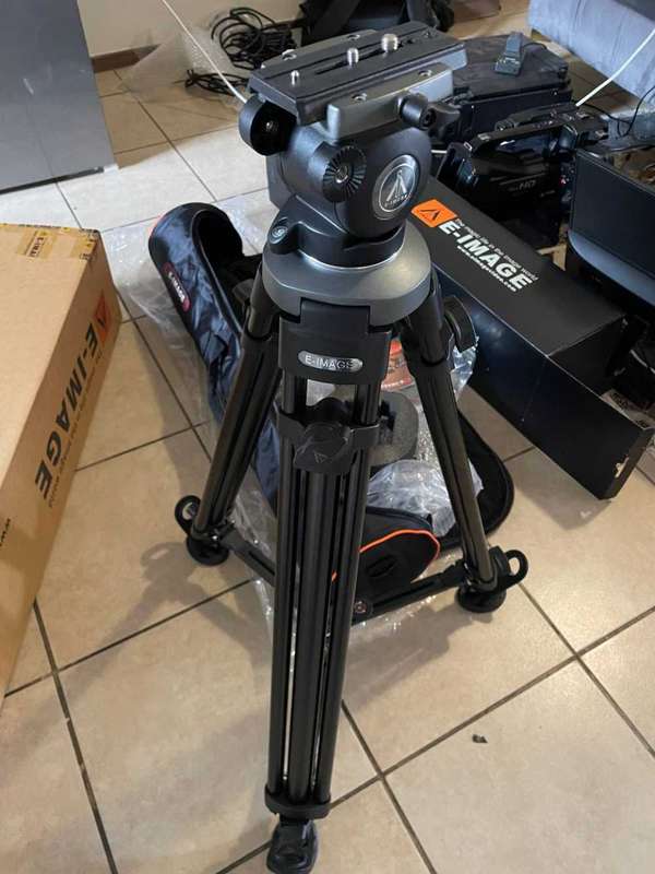E-IMAGE Professional Heavy-Duty Tripod Stand Kit EK630