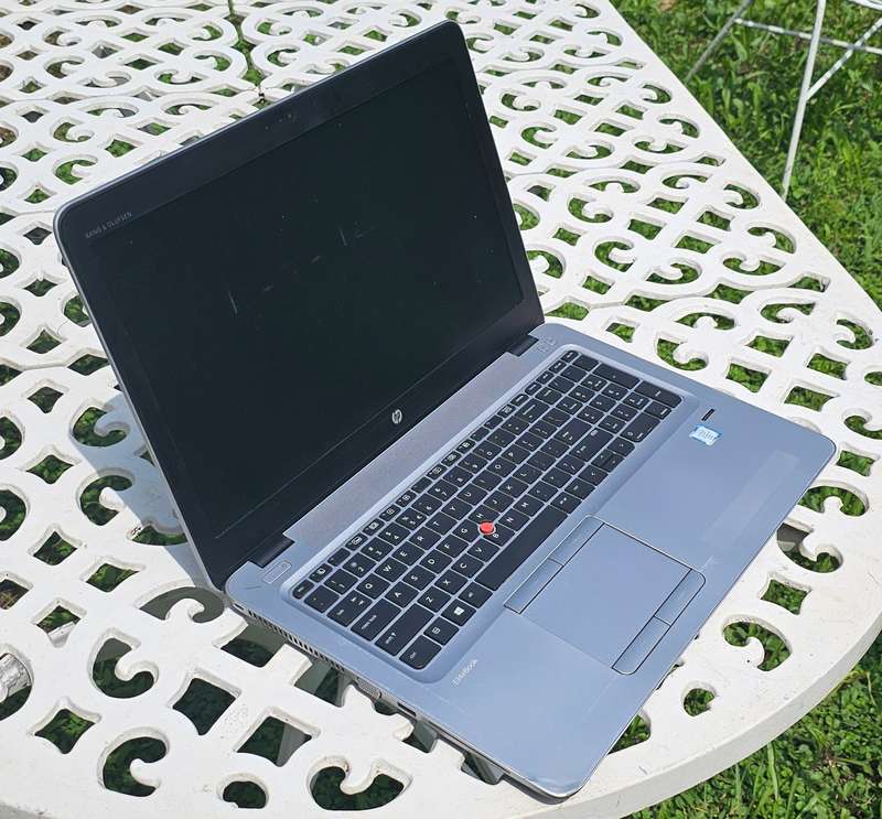 EliteBook hp850 g3,  6th gen core i7, 240gb ssd, 8gb ram, vga, wifi, cam, 15.6 inch, win 11 pro, etc