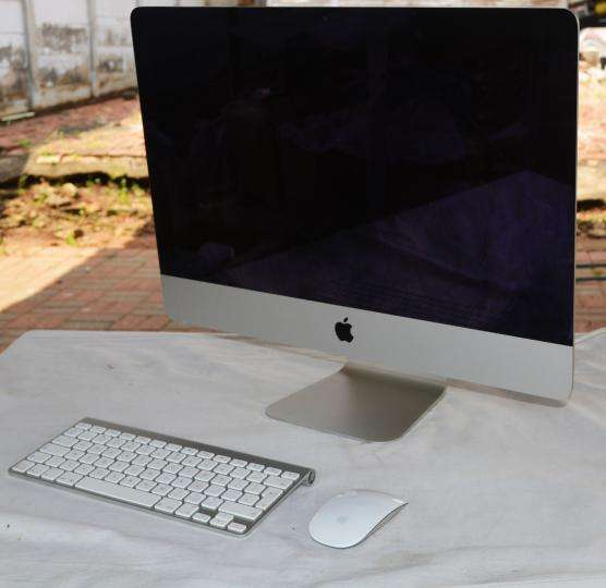 Ultra Slim iMac, core i5, 8gb ram, 1tb hdd, 21.5" display, mac os catalina