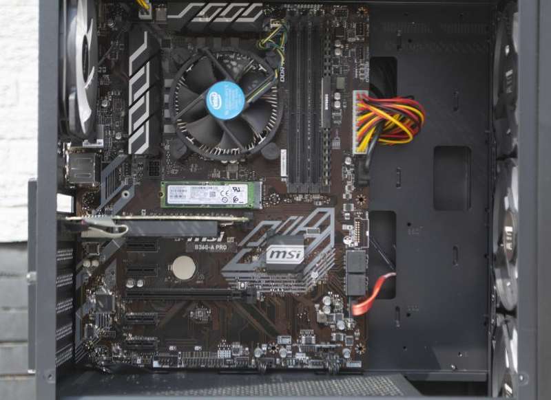 gaming pc, 8th gen, core i5, 8gb ram, 250gb ssd+2tb hd, nvidia gt 710, raidmax case, win 11 pro, etc