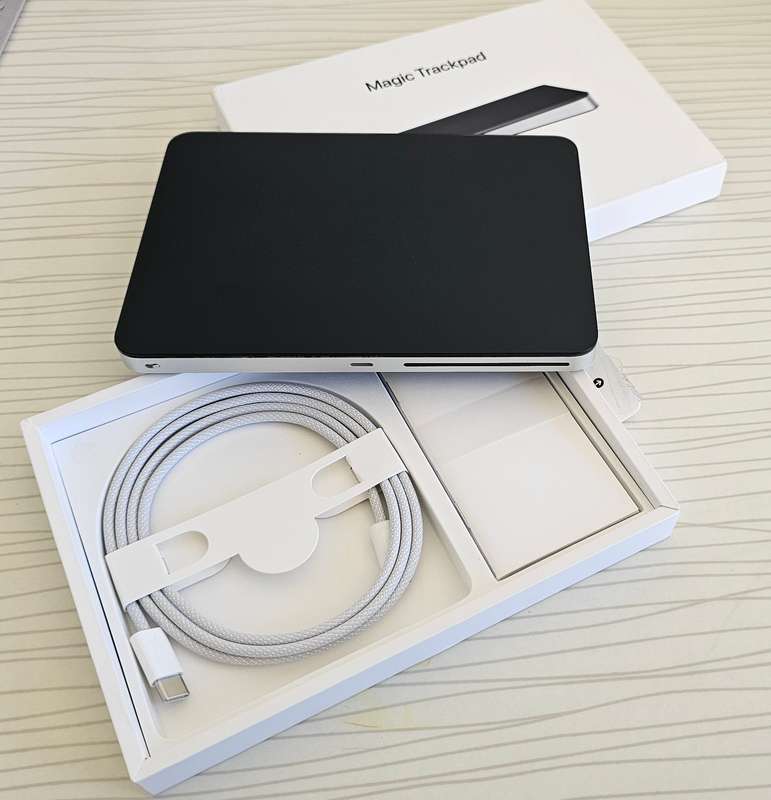 Apple Magic Trackpad