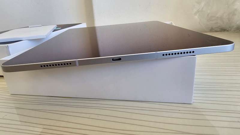Apple iPad Pro 12.9 inch 5th Gen 512GB Wi-Fi + Cellular - Includes Free Tuffluv Case (Value R400.00)