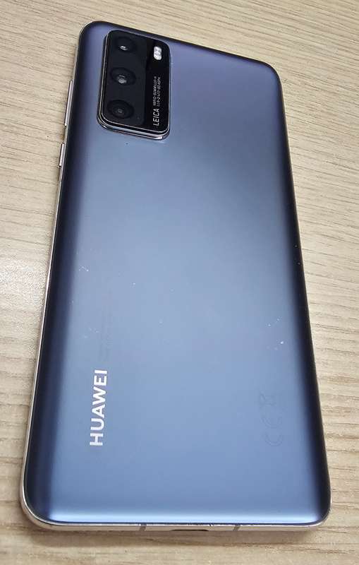 Huawei P40 5G 128GB Dual Sim - Including Impact Cover (Valued at R300)