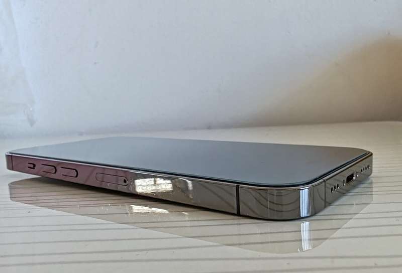 Apple iPhone 13 Pro 256GB - Graphite - Including Impact Cover and Screen Protector Valued at R800.00