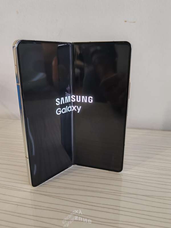 Samsung Z Fold5 256GB Dual Sim - Cream