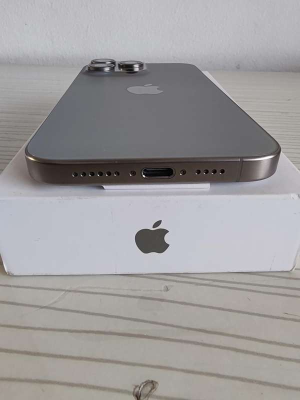 Apple iPhone 15 Pro Max 256GB