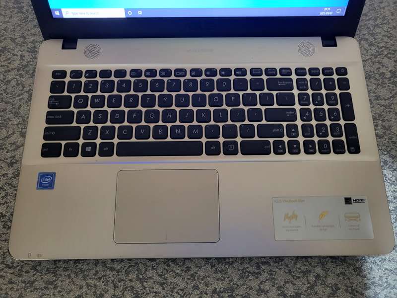 Asus X541s