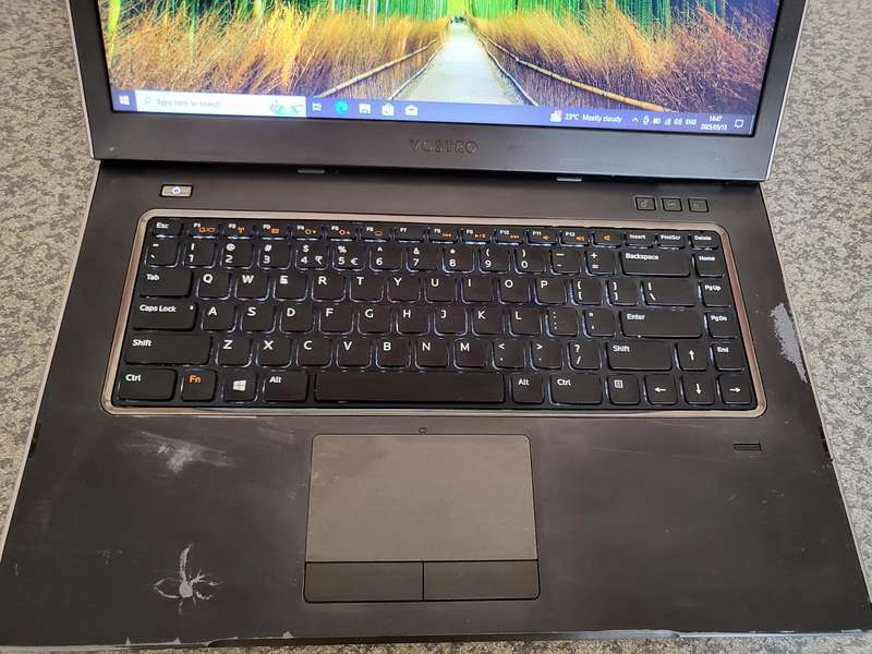 Dell Vostro 3560 i5