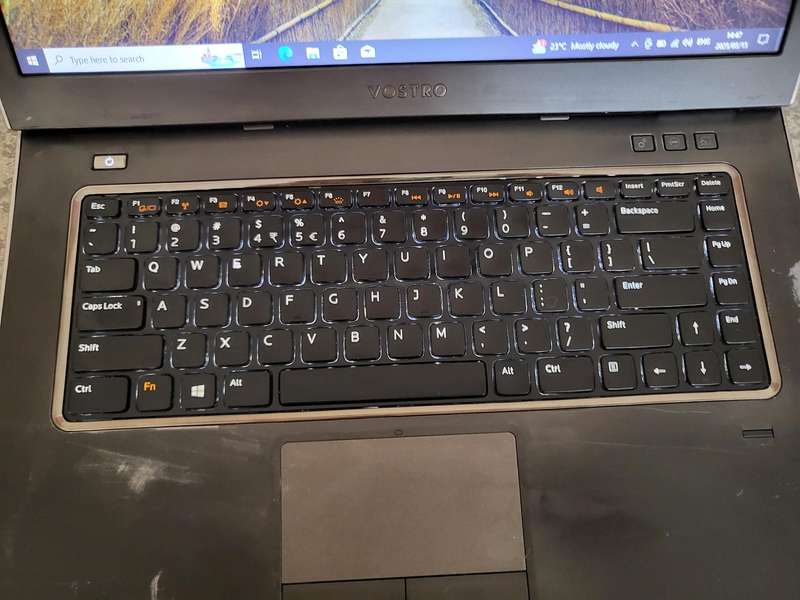 Dell Vostro 3560 i5