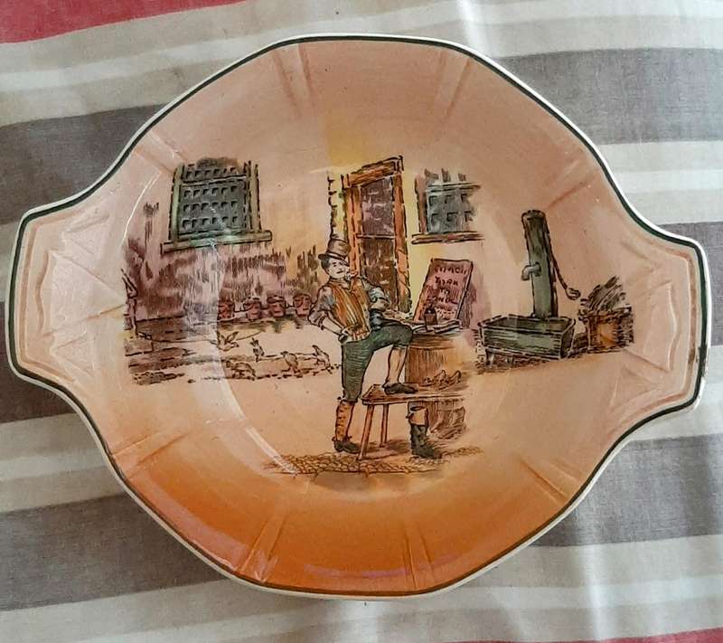Royal Doulton plates.Ausie gumtree and English cottage series.Sam Weller Dickens bowl.All one price.