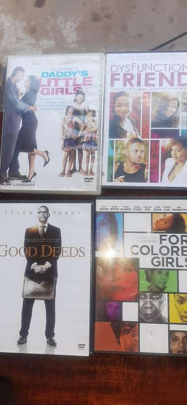 Selection of 24  dvd's movies of all sorts. Look at pics.
