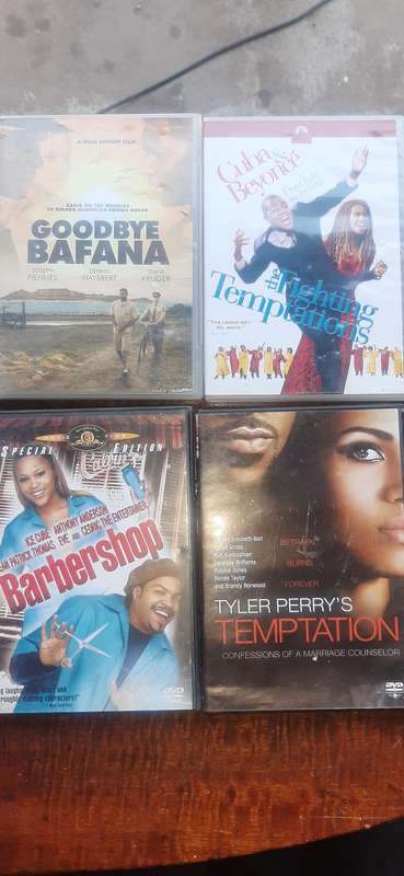 Selection of 24  dvd's movies of all sorts. Look at pics.