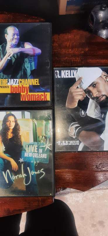 Selection of 7 musical dvd cd's various artist.Look at pics.