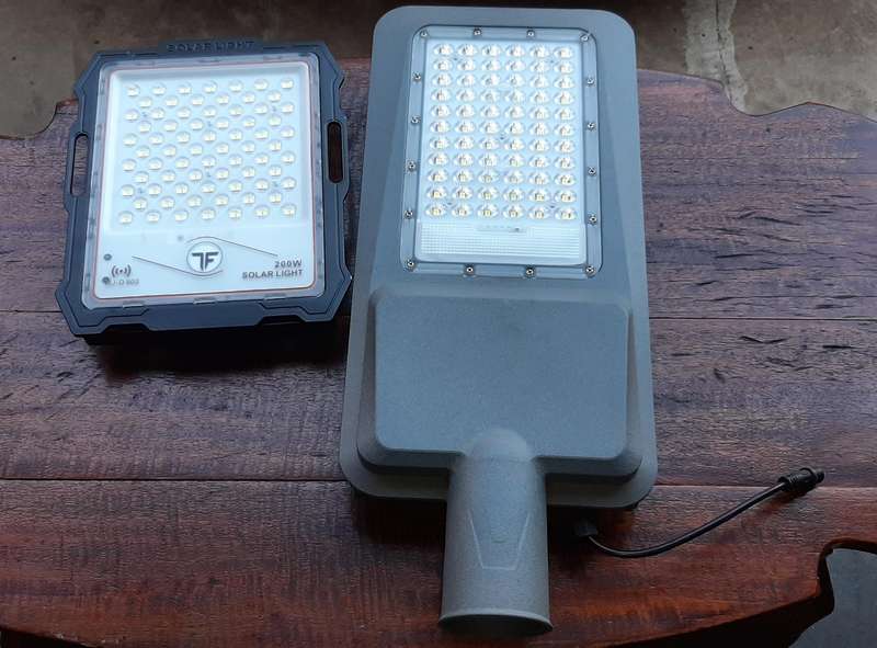 Solar Led street light and solar 200w led food light.