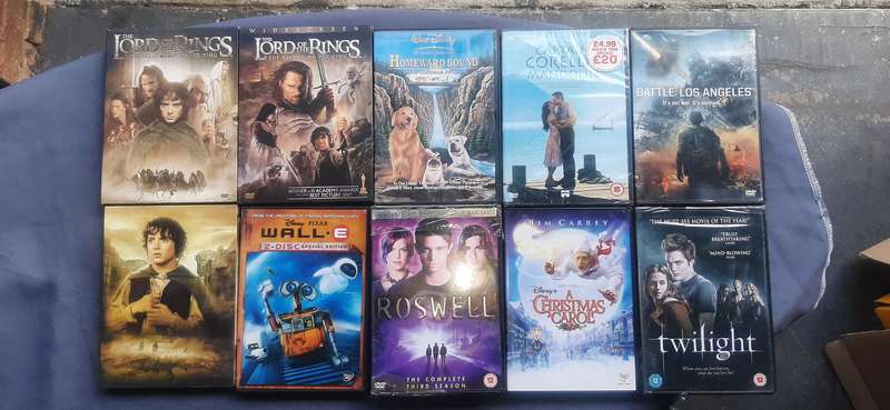 Collection of 10 movie dvd's Dispription on pictures