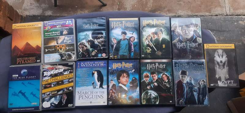 Collection of 13 movie dvd's Dispription on pictures