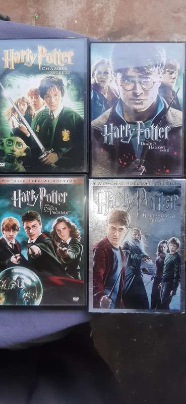 Collection of 13 movie dvd's Dispription on pictures