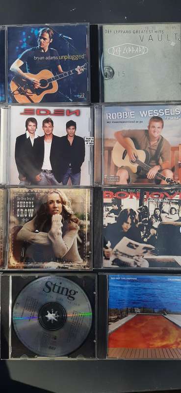 Set of 20 musical cd's.Description on photos.