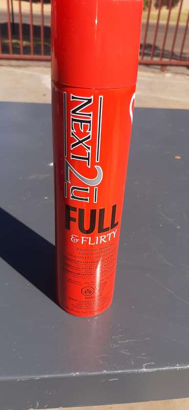 Next2u full and flirty hairspray.330ml.