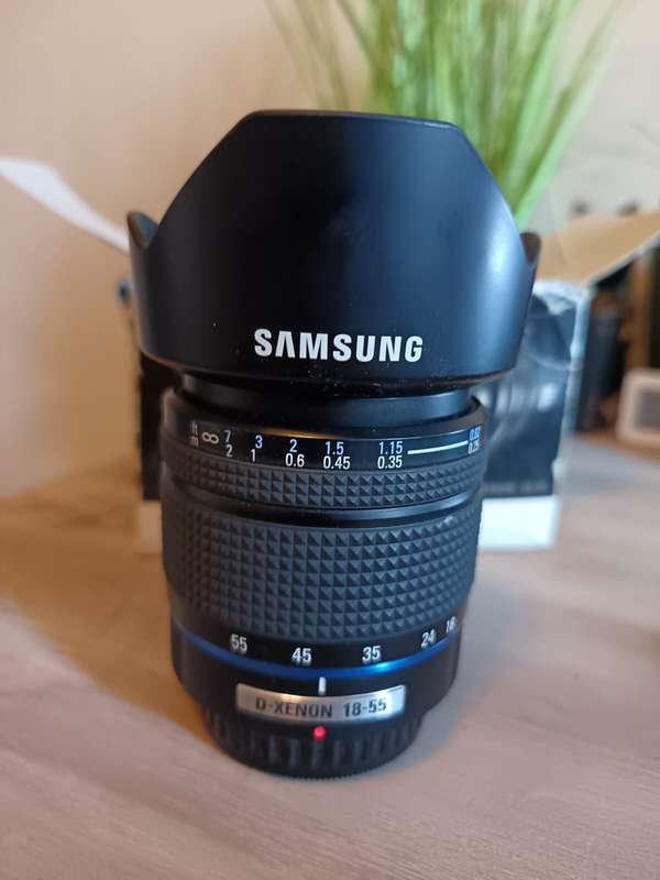 SAMSUNG  d-XENON CAMERA LENSE