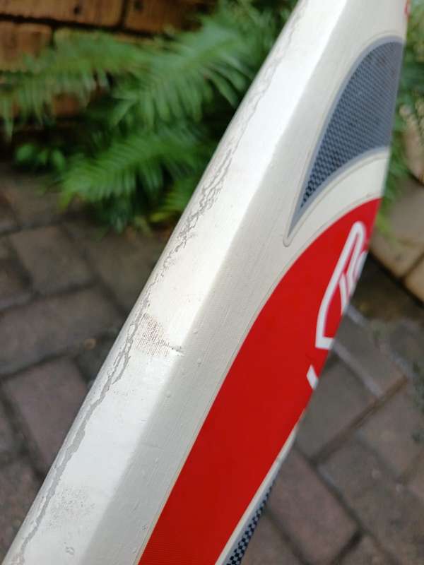 Kookaburra cricket bat
