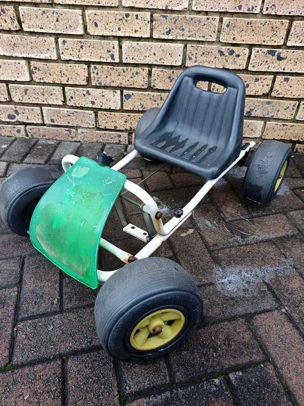 kids pedal car