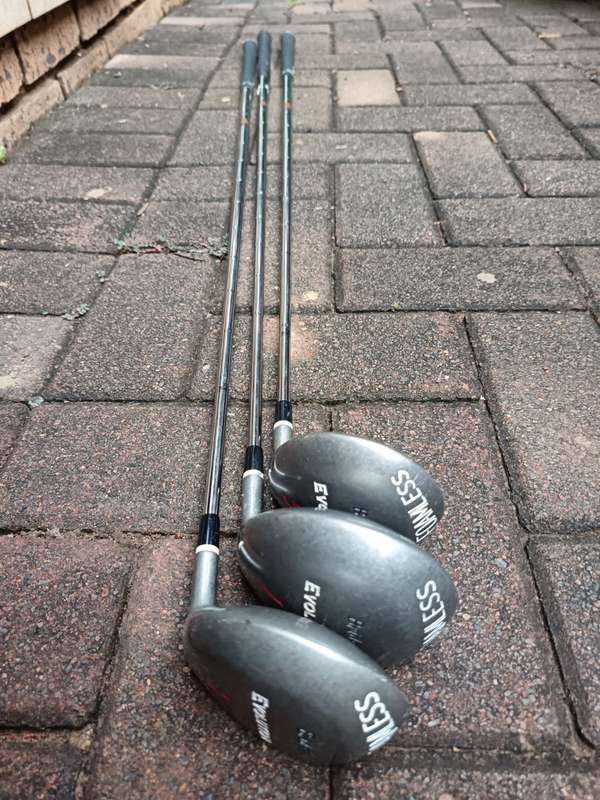 GOLF CLUBS